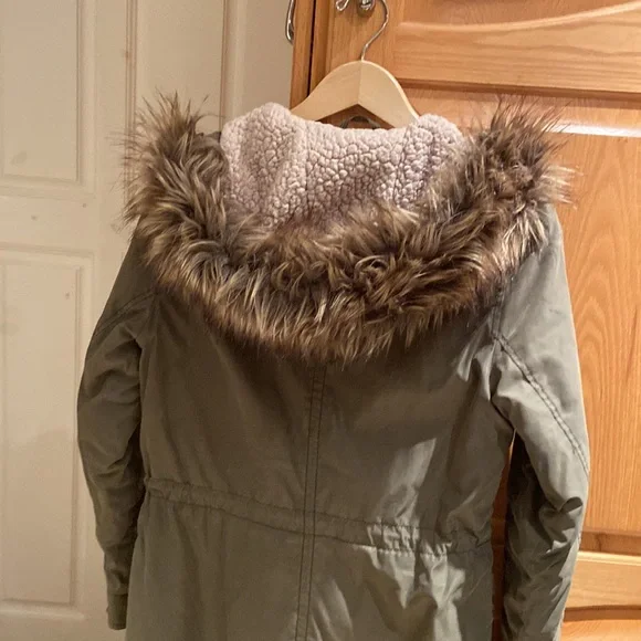 Winter Jacket - Picture 2 of 5
